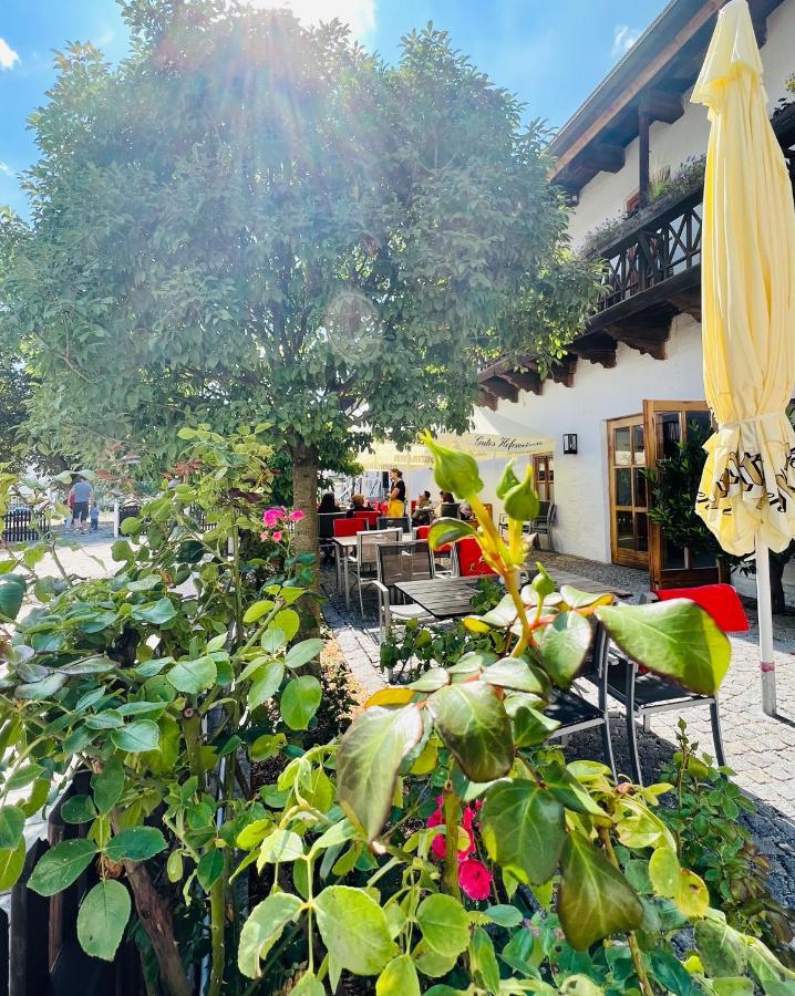 Hotel Kastanienhof Pfettrach Altdorf  Exterior foto
